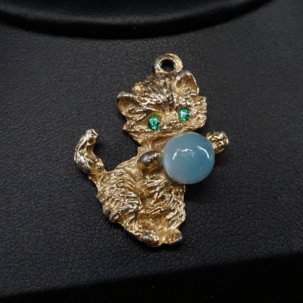 Vintage Cat Pendant Charm Gold Tone Blue Cabochon Rhinestones Kitten Retro